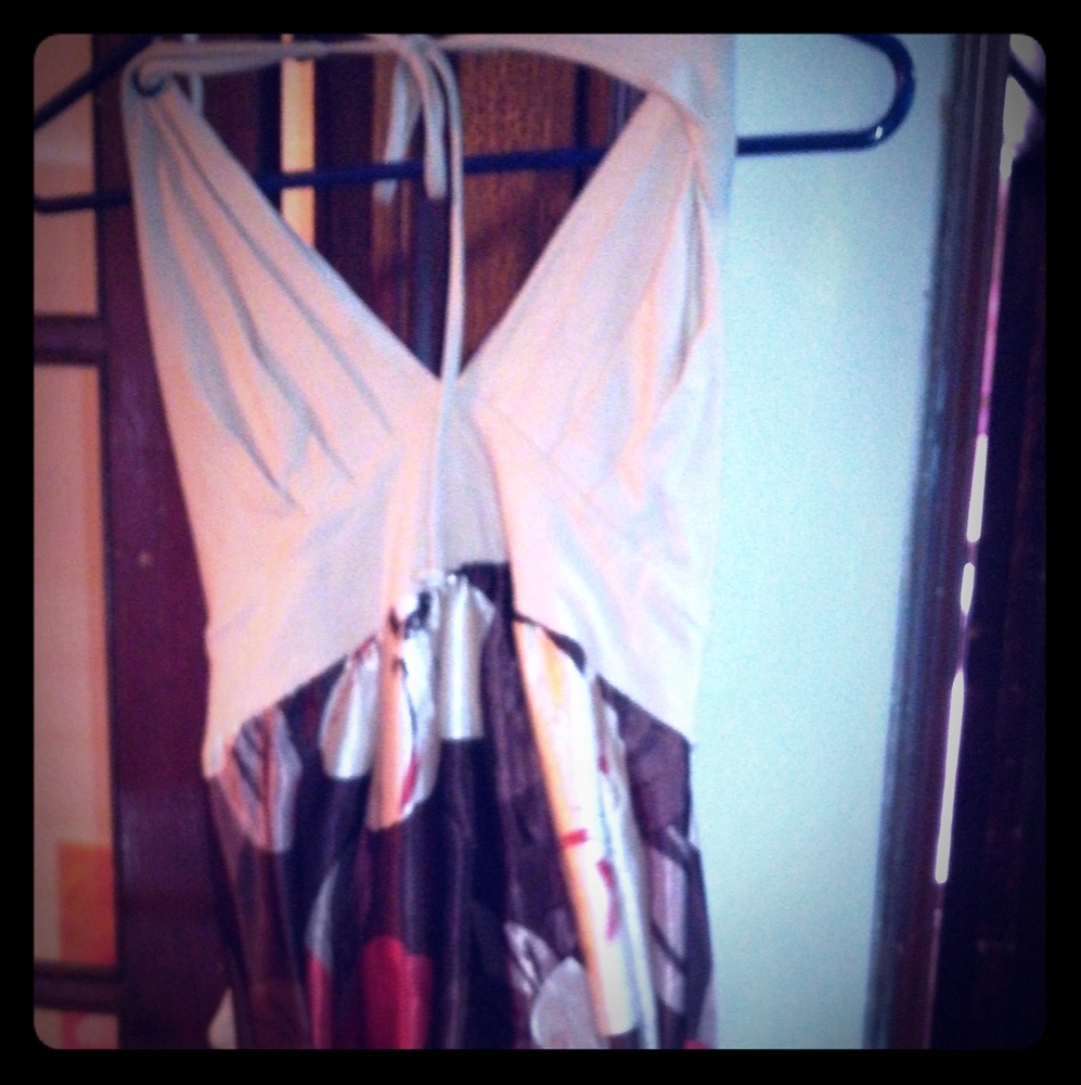 Tie around neck maxi dress